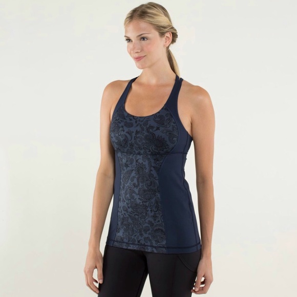 Lululemon Energy Tank in Paisley Inkwell size 2 - Picture 13 of 13